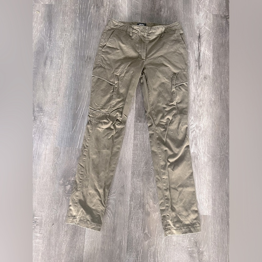 Talula Aritzia Cargo Mid Rise Military Army Green Pants 100% cotton size 2 - Picture 2 of 8